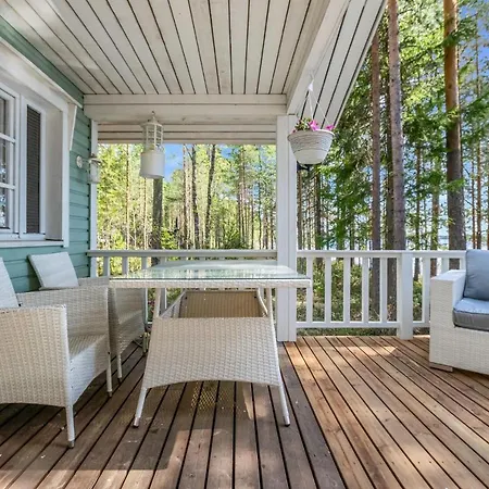 Chalet Loistava Aurinkoranta Moekki *